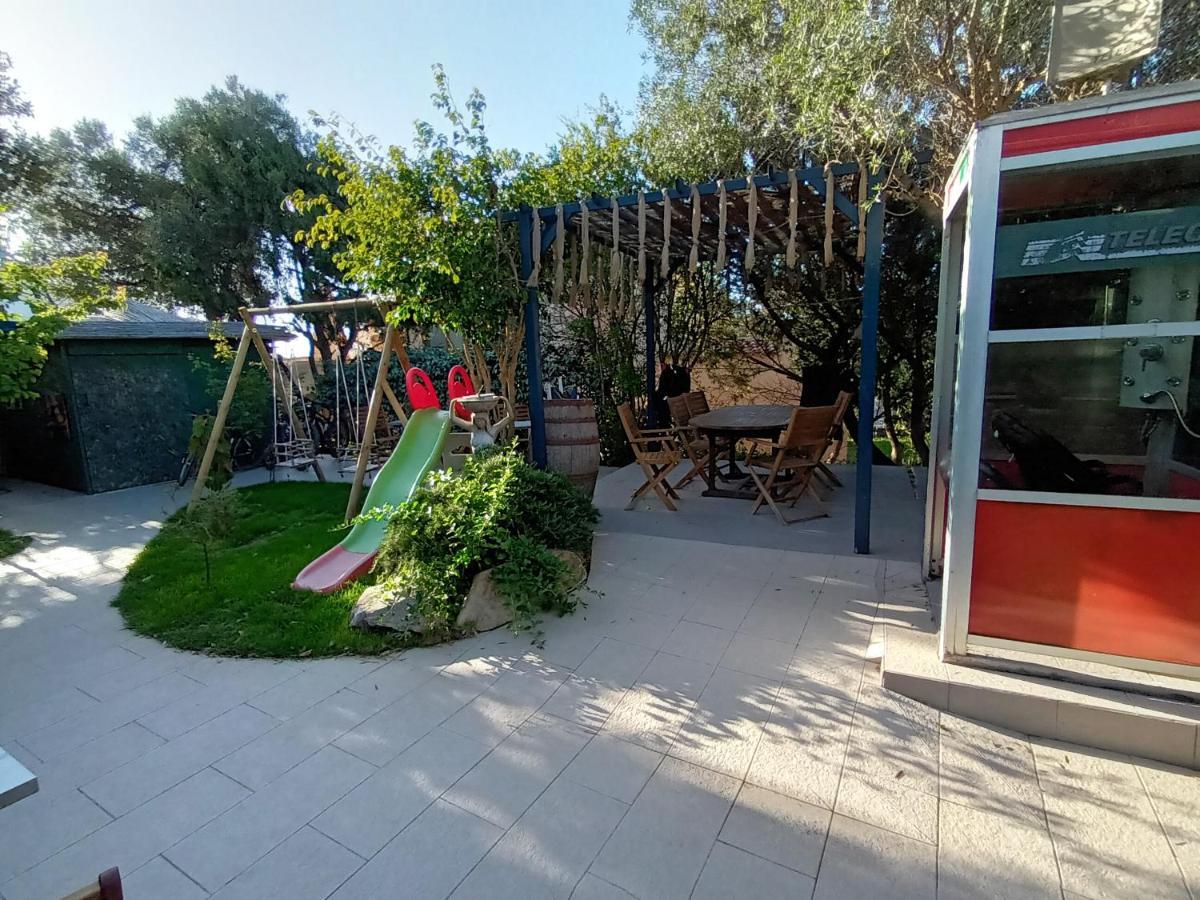 Barrabisa Portopollo Surfhouse المظهر الخارجي الصورة